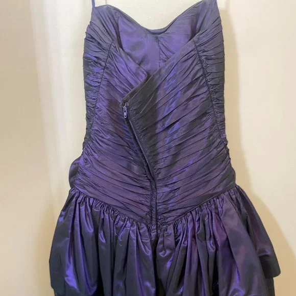 Dress - Picture 3 of 5